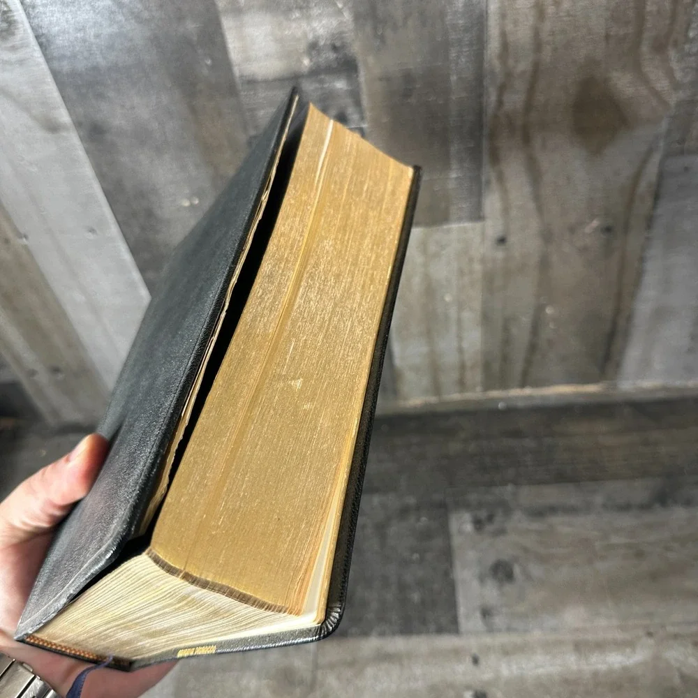 Naves Topical Bible A Digest of the Holy Scriptures Indexed 1962 Southwestern
